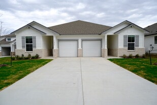 1123 Stone Vly Rd, Unit B in Temple, TX - Building Photo