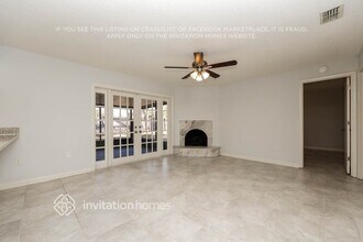 810 Sandalwood Dr in Plant City, FL - Building Photo - Building Photo