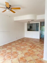 16639 Hemingway Dr in Weston, FL - Building Photo - Building Photo