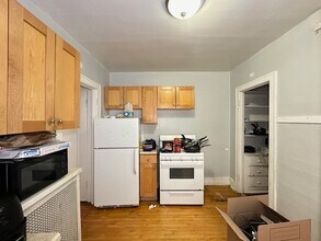 3438 W Foster Ave in Chicago, IL - Building Photo - Building Photo