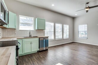 2316 Marburg St in Dallas, TX - Building Photo - Building Photo