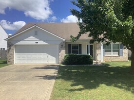 609 Lighthouse Dr in Fortville, IN - Building Photo