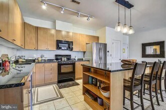 2007 Clipper Park Rd in Baltimore, MD - Building Photo - Building Photo