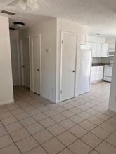 1205 W Granfield Ave in Plant City, FL - Building Photo - Building Photo