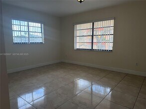 6083 W Flagler St in Miami, FL - Building Photo - Building Photo