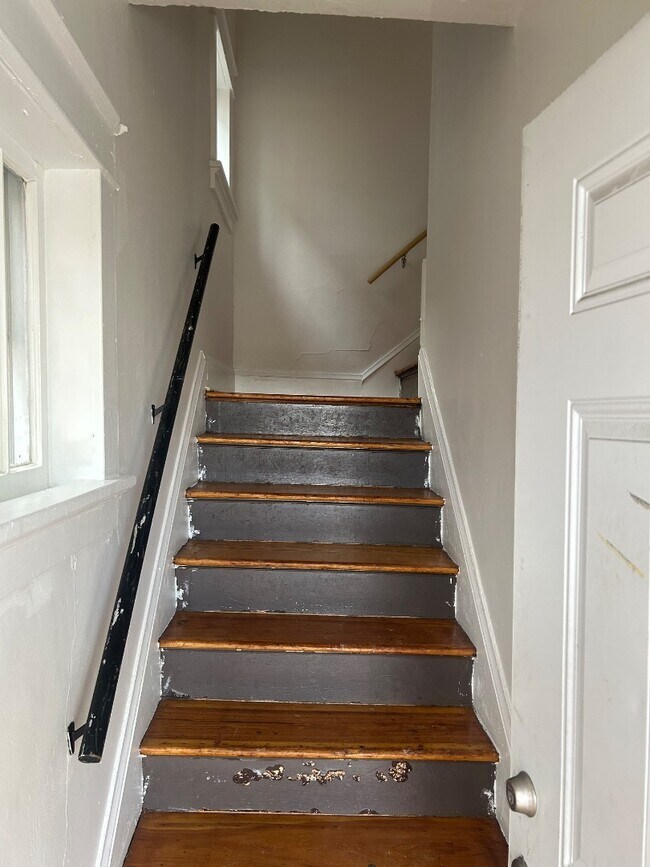 1221 Campbell Ave in Lynchburg, VA - Building Photo - Building Photo