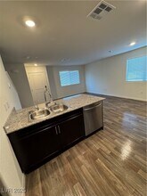 2940 Shadow Gray Ct in North Las Vegas, NV - Building Photo - Building Photo