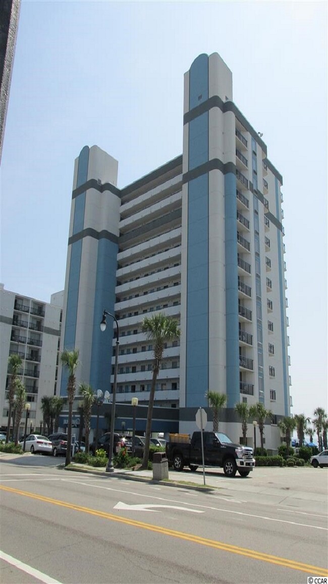 2300 N Ocean Blvd in Myrtle Beach, SC - Building Photo - Building Photo