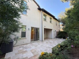 107 Quill in Irvine, CA - Building Photo