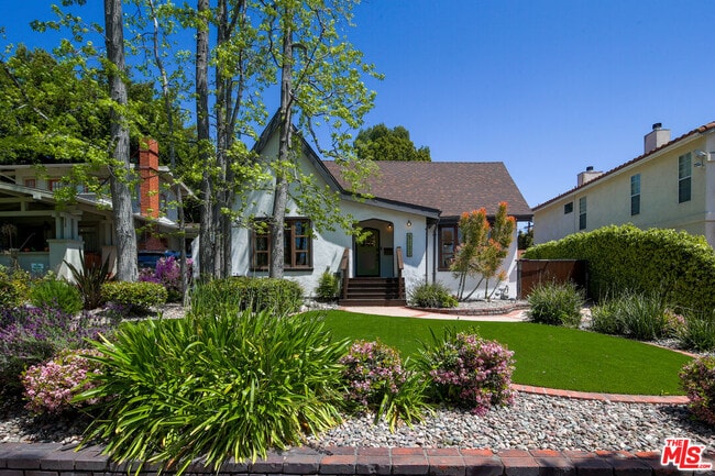 property at 5122 Hermosa Ave