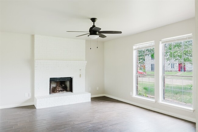 2637 Austin Dr in Mesquite, TX - Building Photo - Building Photo