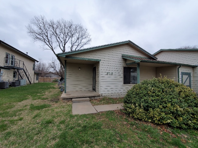 property at 515 S Mt Carmel St