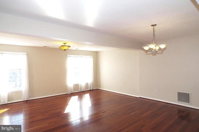 property at 4492 Ruggles Ct