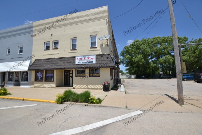 120 E North St, Unit B2