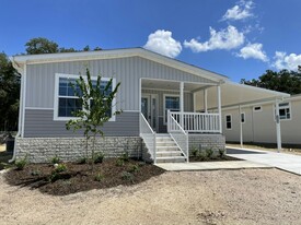 Crystal Lake - Zephyrhills-A 55+ Community Apartments