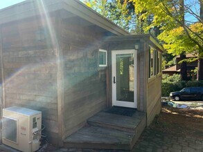 486 Throckmorton Ave in Mill Valley, CA - Building Photo - Building Photo