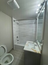 62 Franklin St-Unit -2 in Danbury, CT - Building Photo - Building Photo