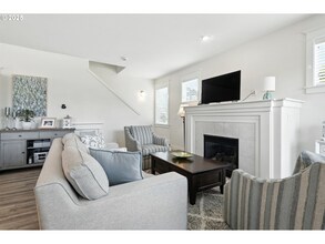 3260 Wild Rose Loop in West Linn, OR - Building Photo - Building Photo