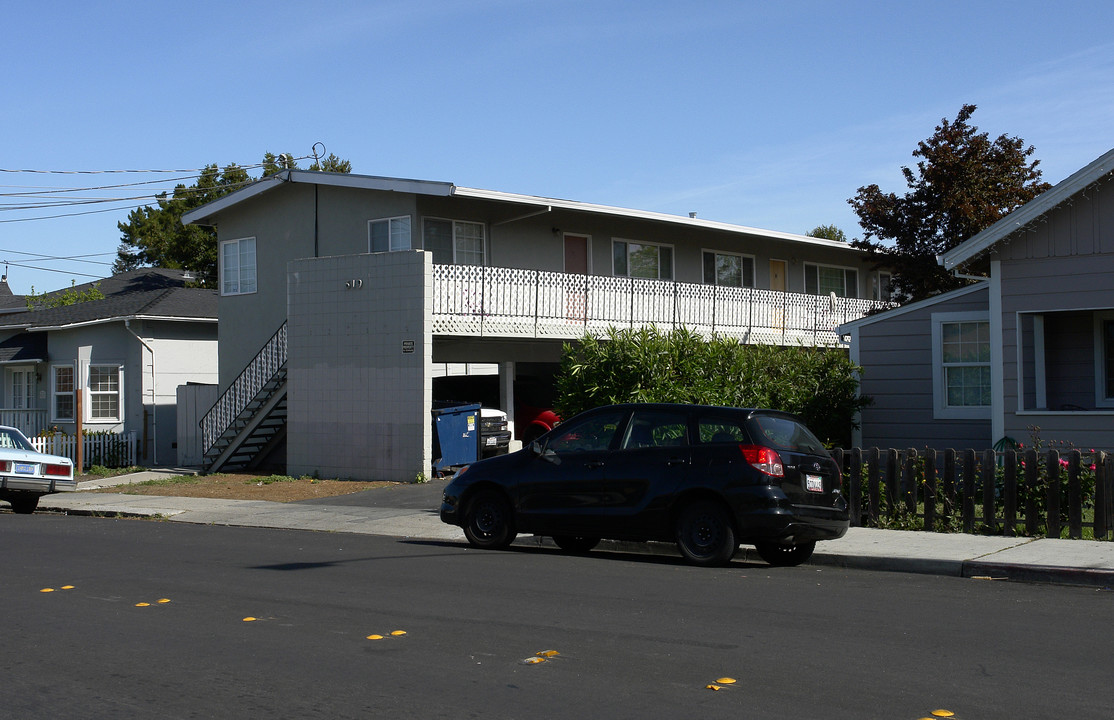 Stambaugh Street Apartments in Redwood City, CA - Building Photo