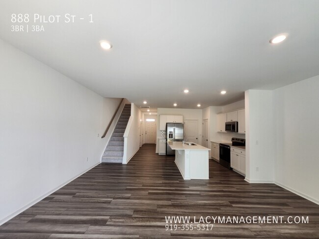 888 Pilot St in Haw River, NC - Building Photo - Building Photo