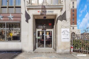 335 N Superior St in Toledo, OH - Building Photo