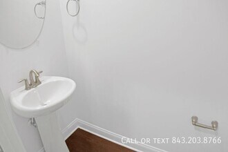 1187 Dingle Rd in Mount Pleasant, SC - Building Photo - Building Photo