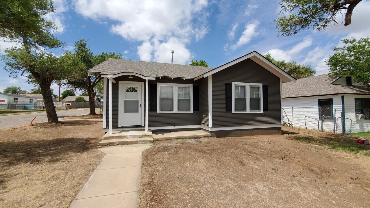 304 S Louisiana St in Amarillo, TX - Building Photo