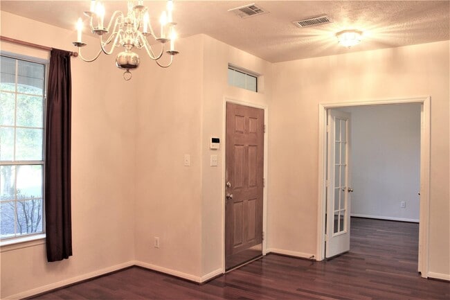 property at 71 N Brooksedge Cir