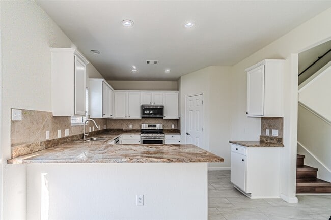 18111 Hillock Glen Ln