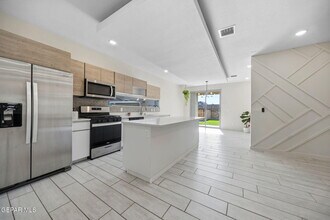 3741 Peak Pl in El Paso, TX - Building Photo - Building Photo