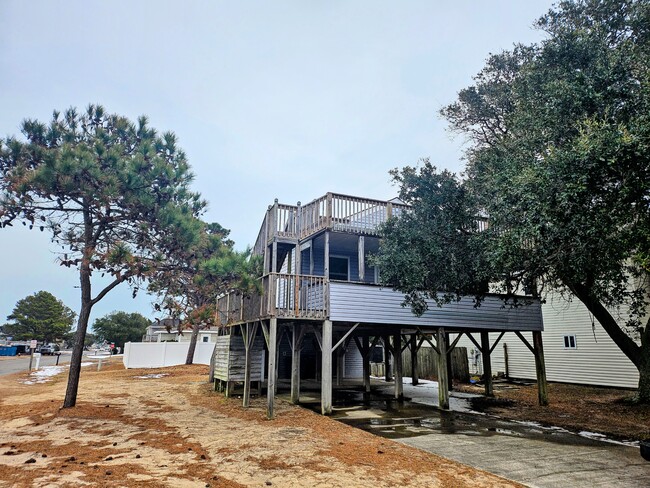 property at 601 Kelly Ct