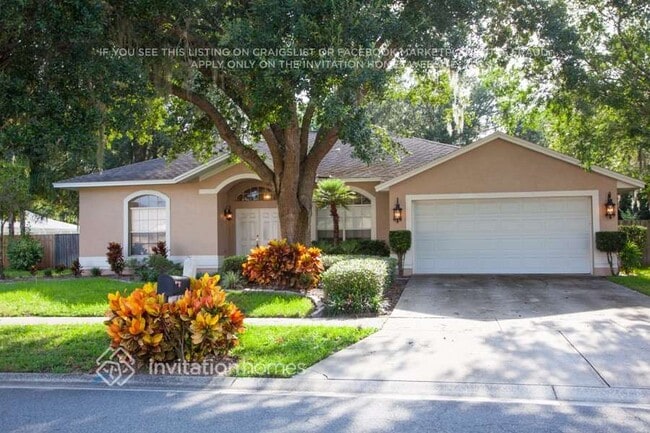 property at 8443 Ridgebrook Cir