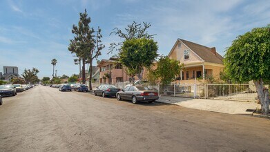1352 E 21st St in Los Angeles, CA - Building Photo - Building Photo