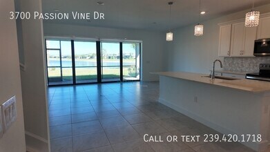 3700 Passion Vine Dr in Alva, FL - Building Photo - Building Photo