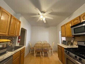 325 79th St, Unit 45 in North Bergen, NJ - Foto de edificio - Building Photo