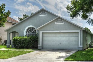 1118 Sugarberry Trail in Oviedo, FL - Building Photo