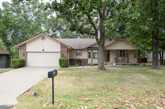 property at 4 Penrith Dr