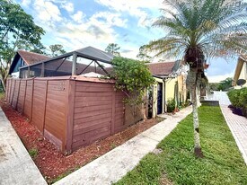 1275 Periwinkle Pl in Wellington, FL - Building Photo