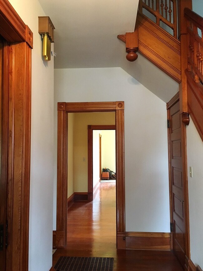 828 W Jackson Ave in Spokane, WA - Building Photo - Building Photo