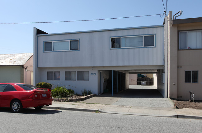 1174 Greenwood in San Carlos, CA - Foto de edificio - Building Photo