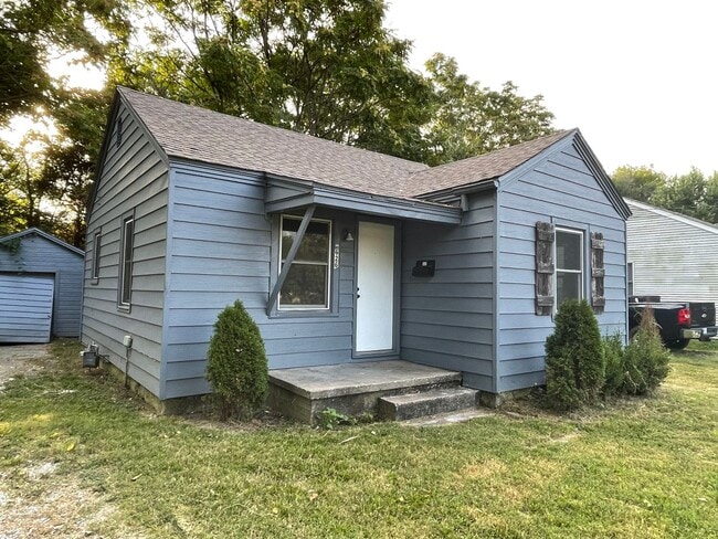 property at 626 S Forest Ave