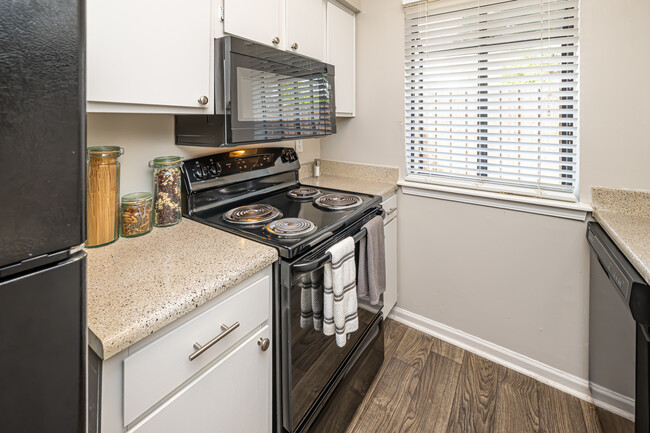 CityParc in Lafayette, LA - Building Photo - Interior Photo