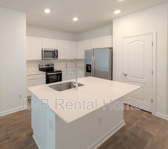 5938 Sharon Lake Dr in Jacksonville, FL - Building Photo - Building Photo