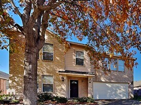 507 Darlene Trail in Euless, TX - Building Photo