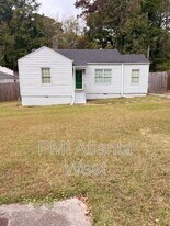 2990 Jonquil Dr in Smyrna, GA - Building Photo