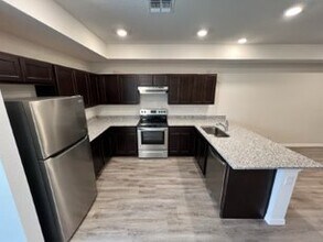 139 Lomond Dr in Port Charlotte, FL - Building Photo - Building Photo