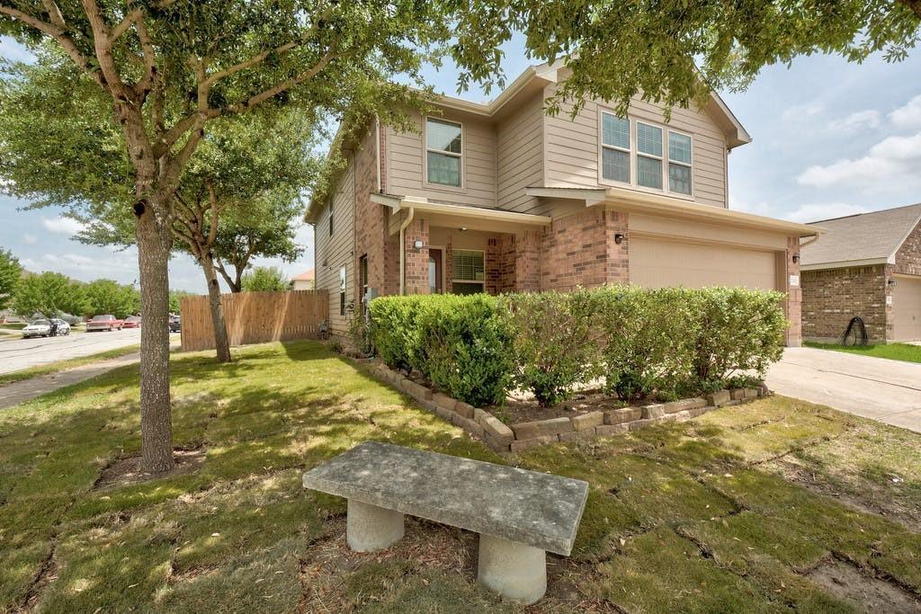 12200 Ferrystone Cove in Austin, TX - Building Photo