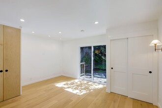 112 Cypress Dr in Fairfax, CA - Building Photo - Building Photo