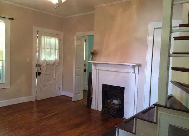 422 N Garrett St in Central, SC - Building Photo - Building Photo