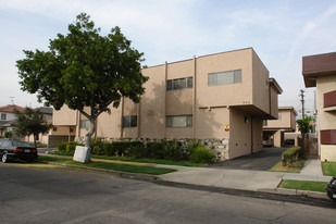 405 E Elk Ave Apartments